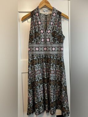Wisp Sleeveless Paisley Dress - Black & Pink